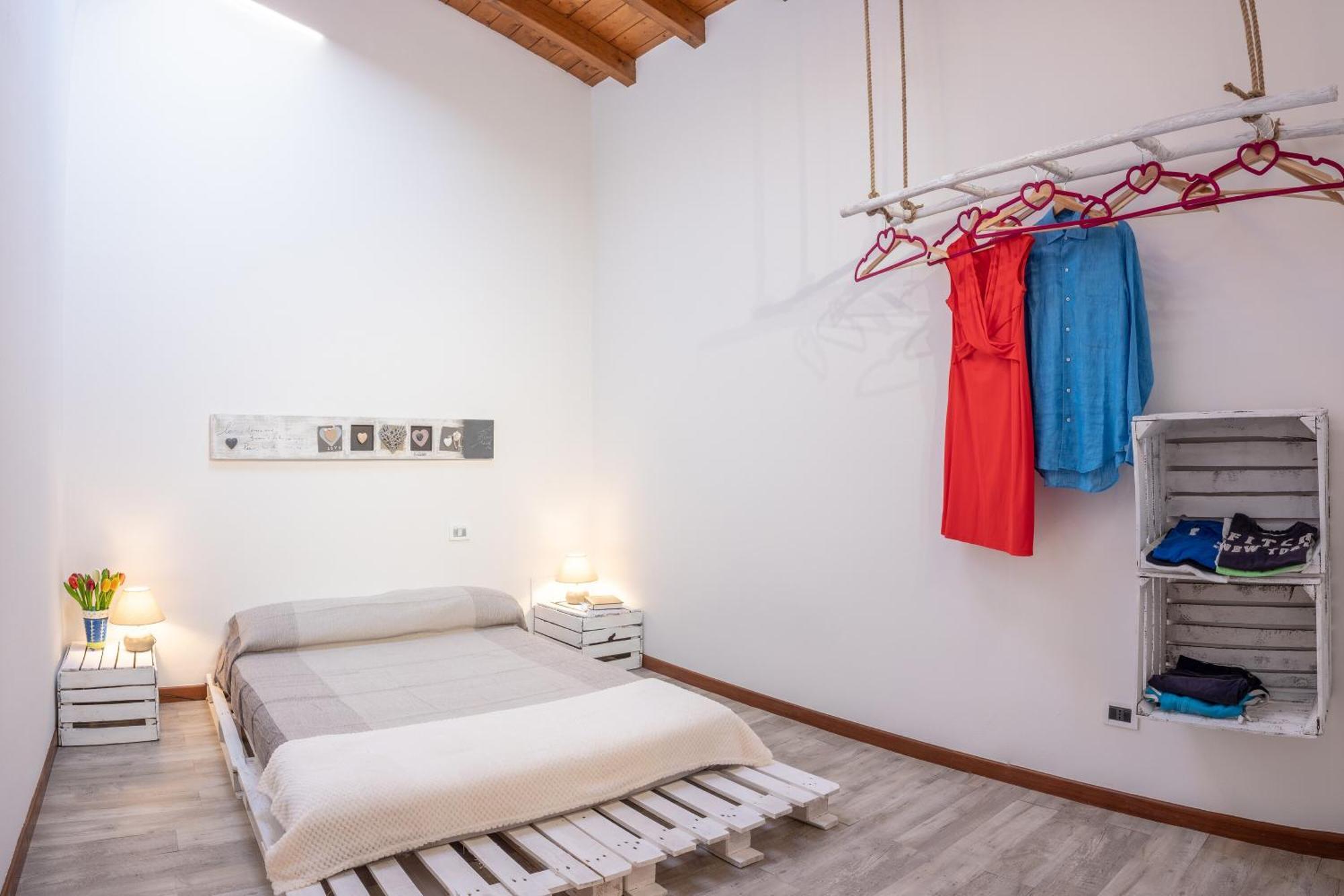 La Luna Nel Lago Lake View Garden - Happy Rentals อิสปรา ภายนอก รูปภาพ